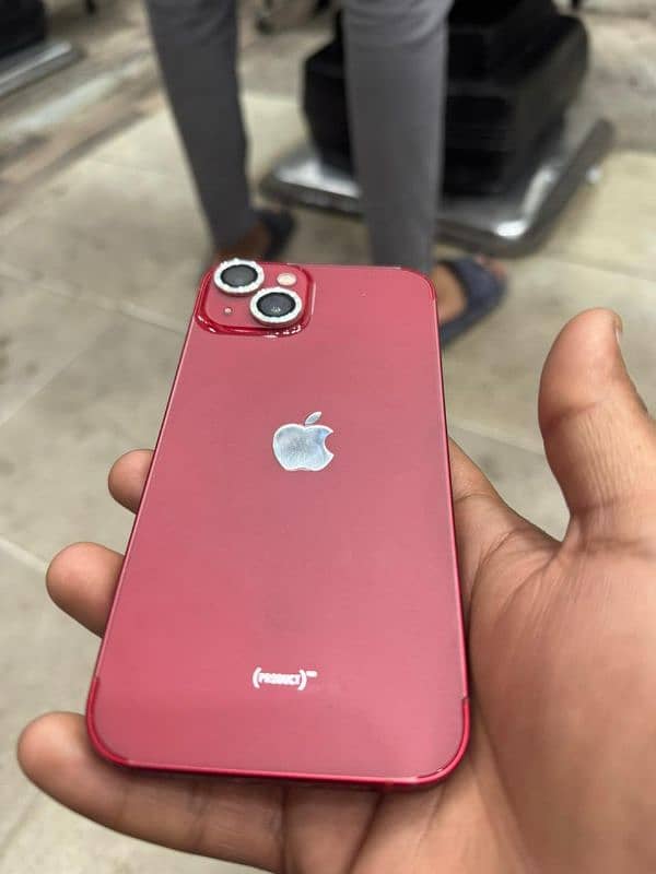 iphone 13 Red cooler 128 GB 11