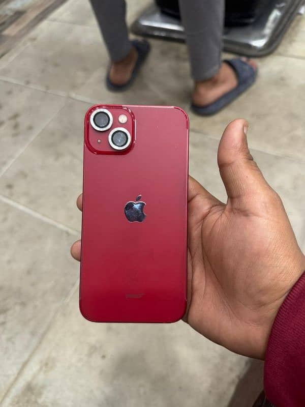 iphone 13 Red cooler 128 GB 12