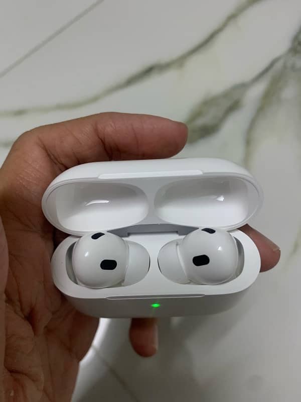 airpods pro (2nd generation) 4