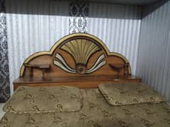 wooden  bed with Materx  good condition  for  con 0336 9437404 saeed