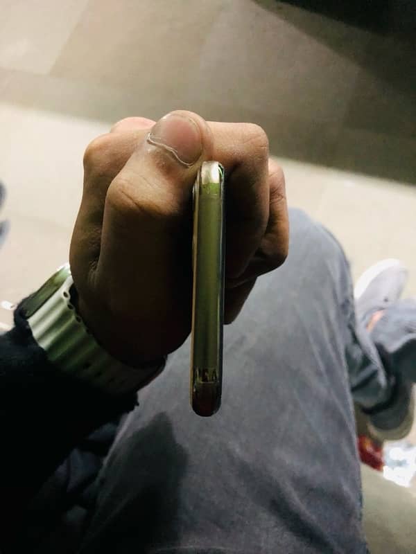 iPhone 11 Pro non pta 4