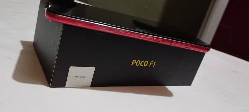 Redmi Poco f1 4