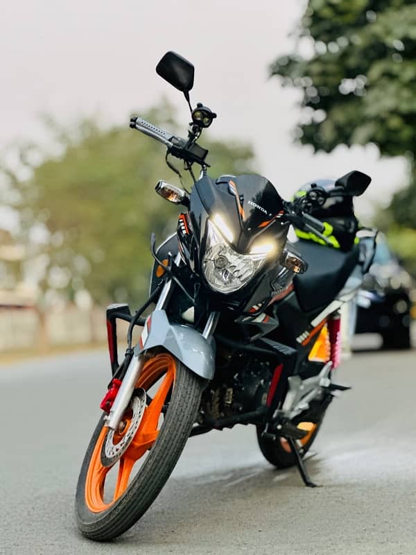 CB 150F For Sale in Sialkot,  New Bike only 3k Drive 4