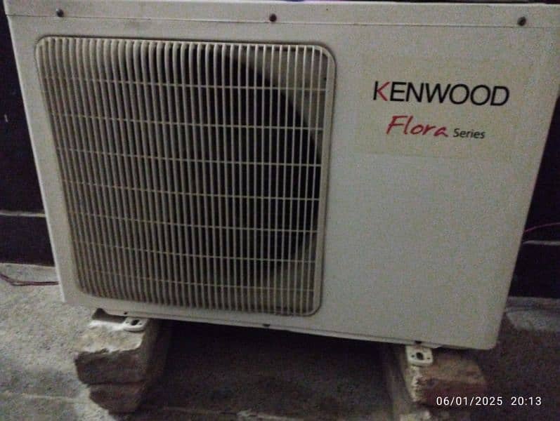 Kenwood 1.5 ton ac original with original remote 3