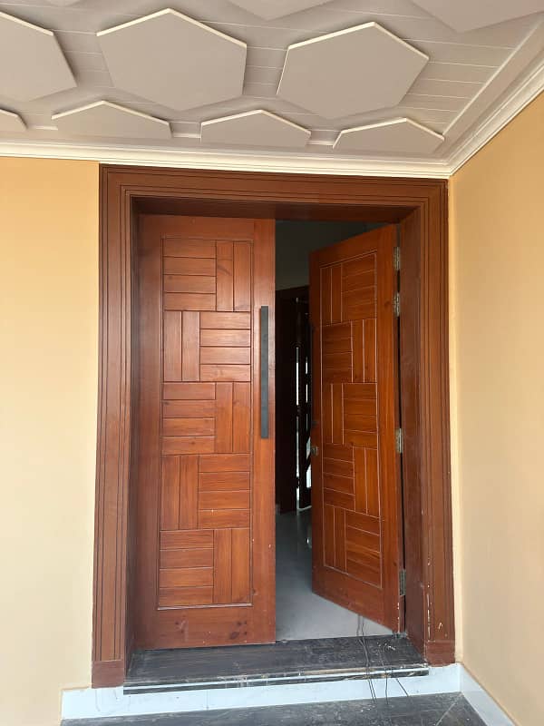 L sector 10 marla house for sale 2