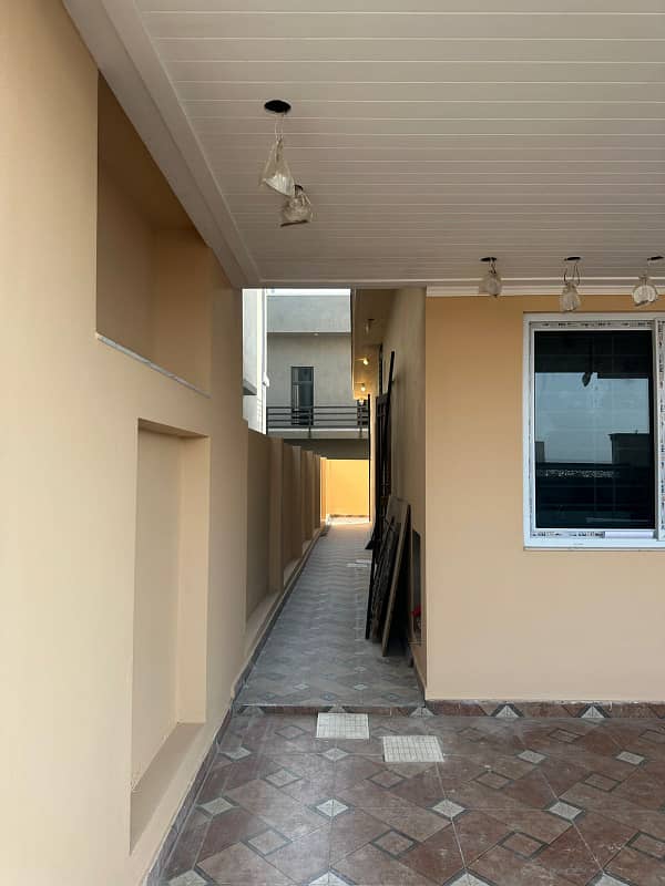 L sector 10 marla house for sale 5