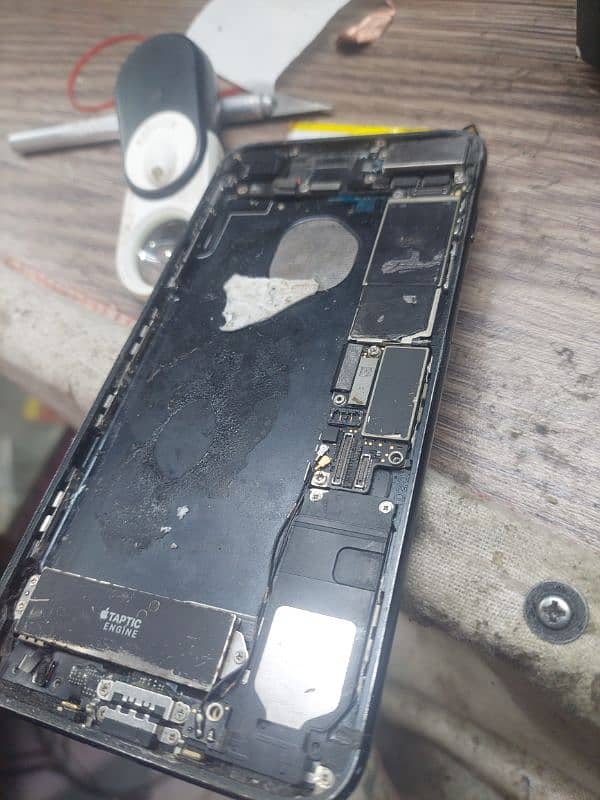 iPhone 7plus board for sale all okay 128 GB pta prove 0