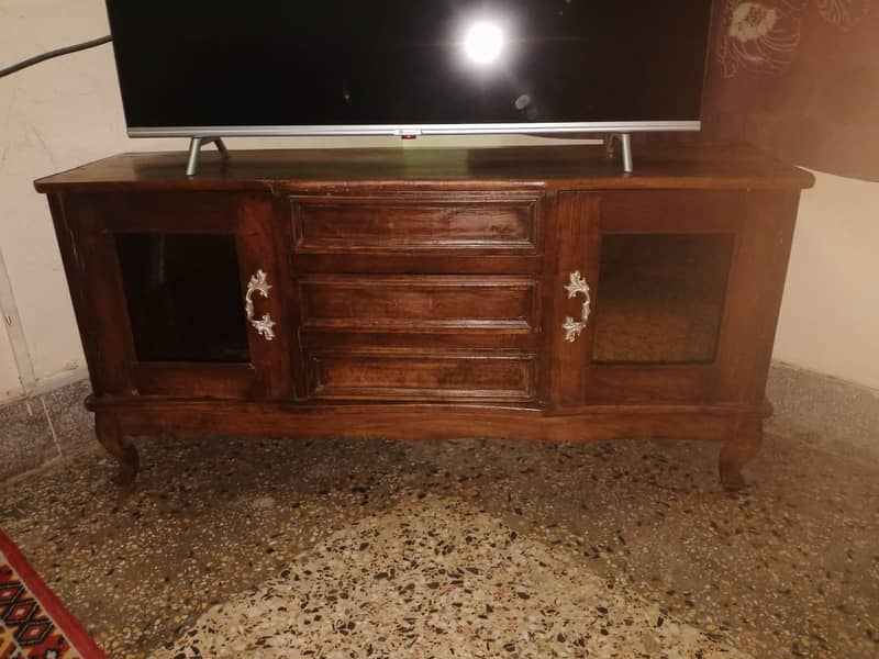 TV CONSOLE / CHESTER 0