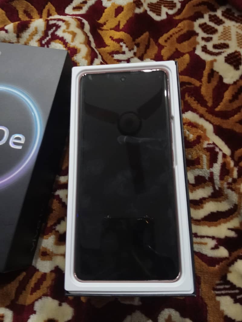 Vivo v40e brand new phone 1