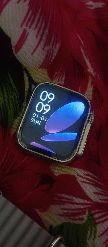 smart watch for sell urgent touch aik side sa thira sa damage hy 0