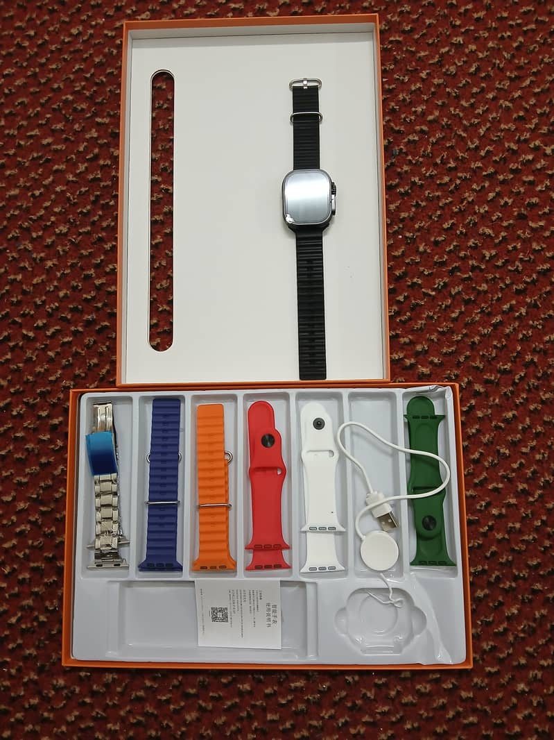 New SmartWatch in Reasonable Price,Ultra 7 in 1 Strap,Big 2.01 Display 4