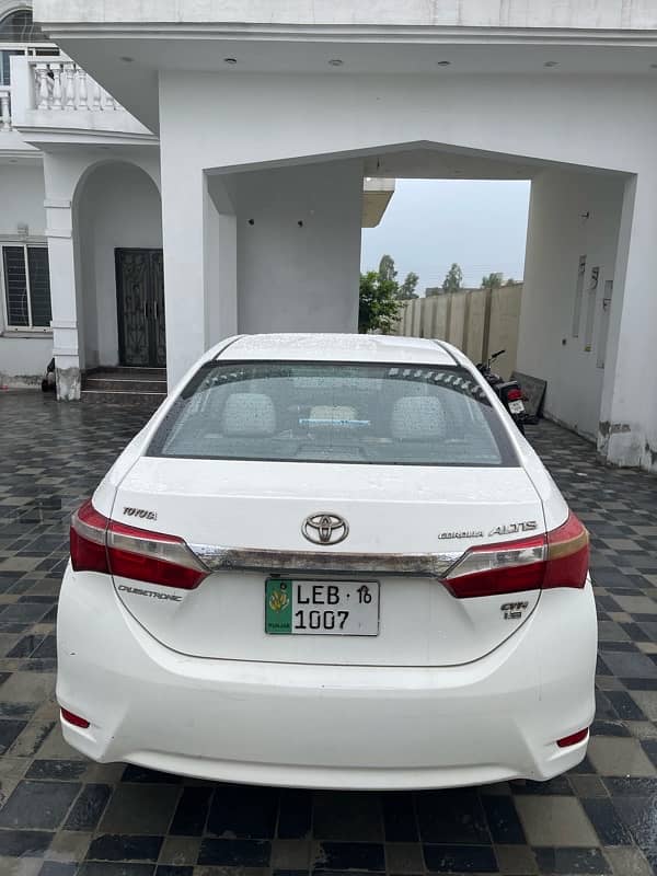 Toyota Corolla Altis 2016 5