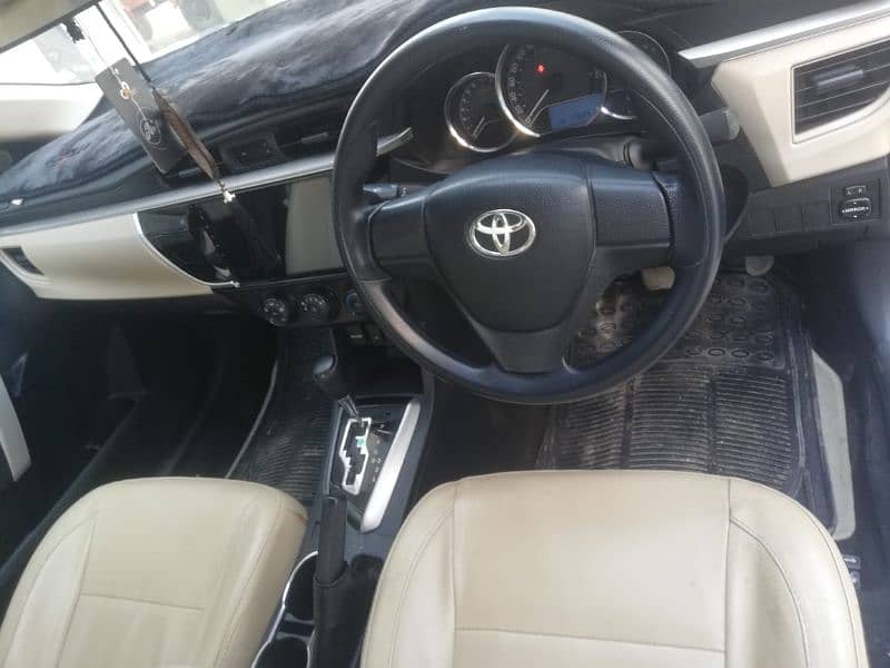 Toyota Corolla Altis 2016 5