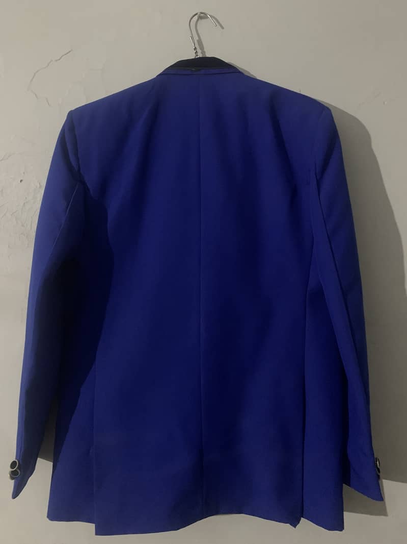 STYLISH PENTCOAT IN BLUE NEW CONDITION ONE TIME USEDCONT 0313. . 9450917 1