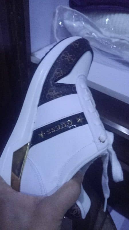 guess sneakers orignal from Dubai 2