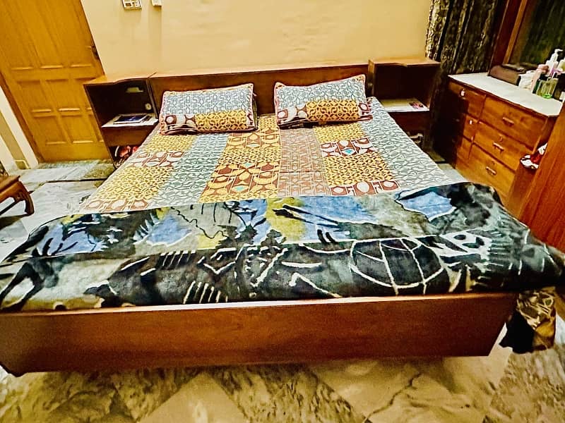 Complete Bed Set with mattress 1