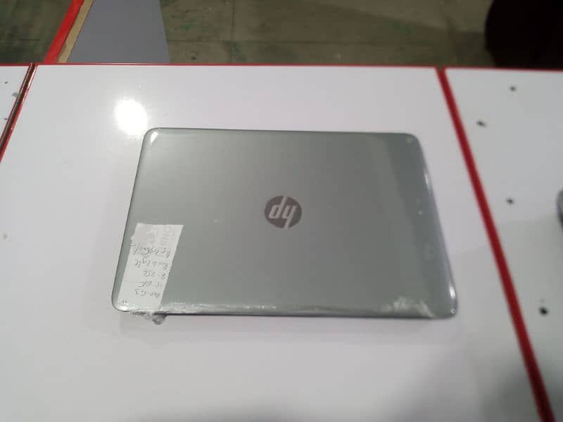 Hp Elitebook 840 g3 Core i5 6Geneation 8GB ram 256GB ssd 2