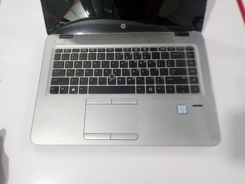 Hp Elitebook 840 g3 Core i5 6Geneation 8GB ram 256GB ssd 6