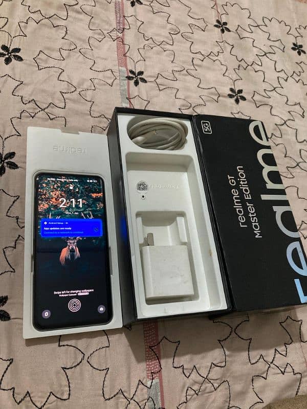 Realme gt master edition 8+4/128 gb with complete assocceries 0