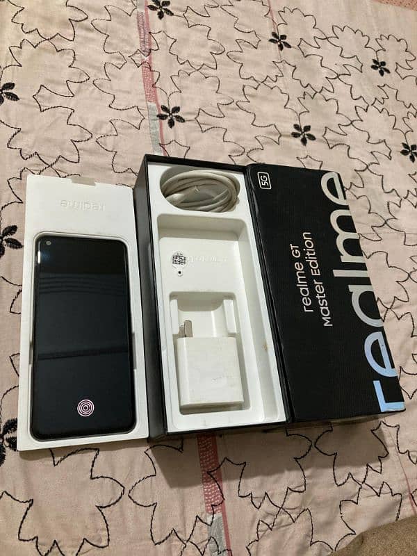 Realme gt master edition 8+4/128 gb with complete assocceries 2