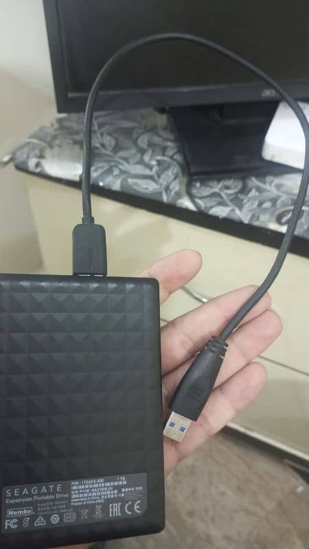 Seagate External 1 GB HARDDRIVE 2