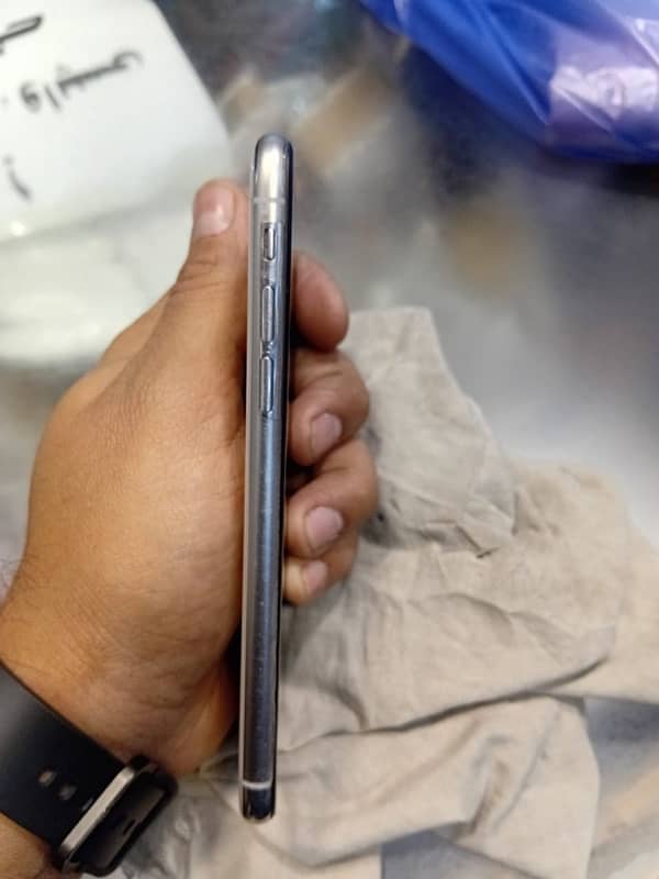 iphone xs 64gb pta 4