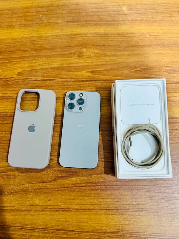 Iphone 15 pro JV 256gb Natural Titanium 1