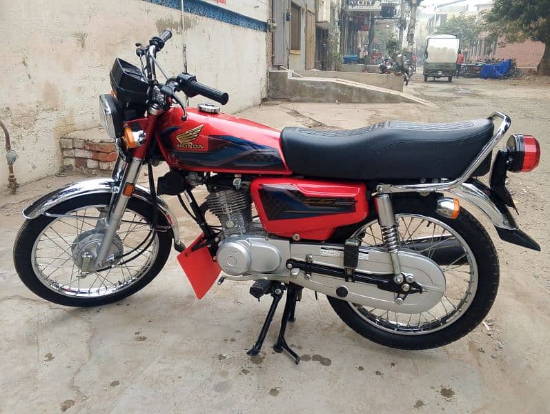 Honda CG 125 2024 5