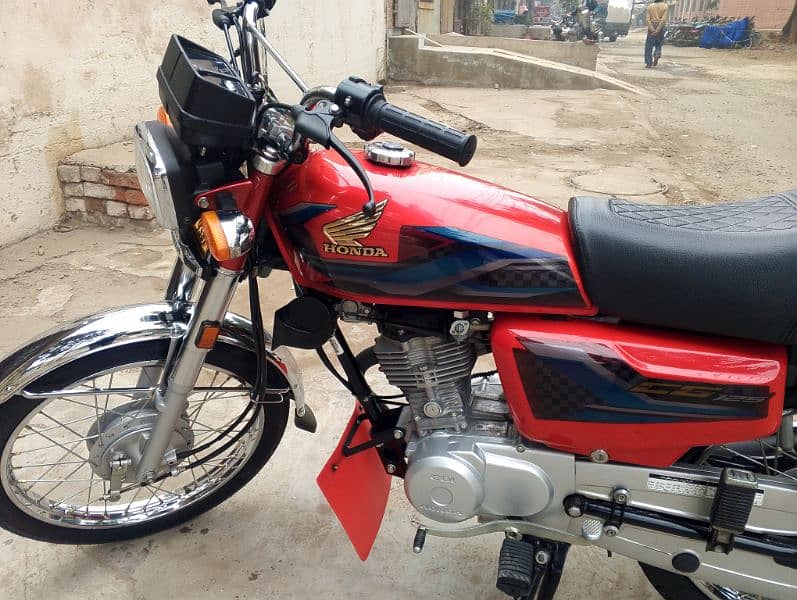 Honda CG 125 2024 6