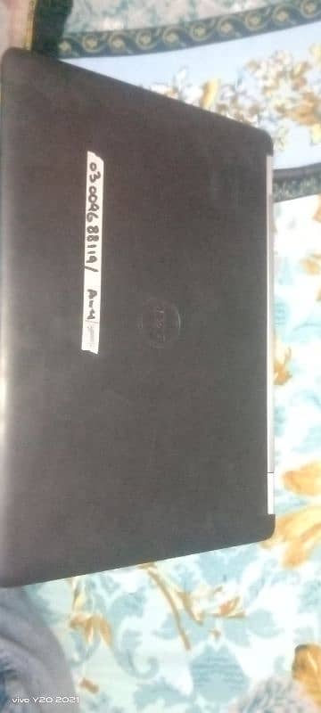 laptop dell  10 by 10 condition. Black color 0