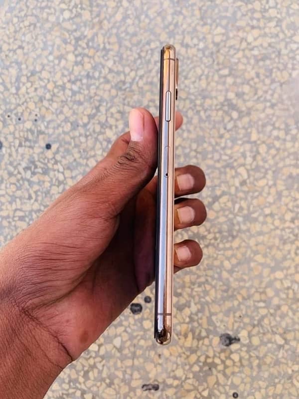 iphone XS Gold 256GB 1