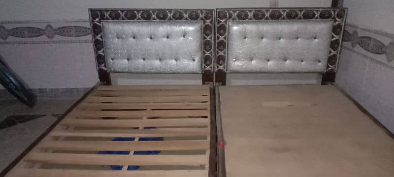 2x Single size bed 10x10 condition 2