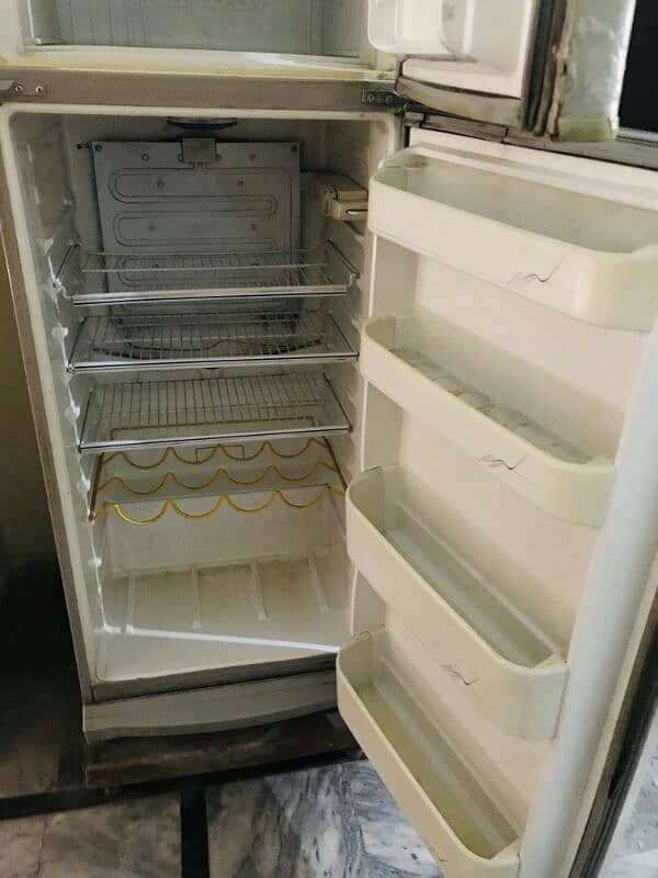 Dawlance Fridge For sale 1