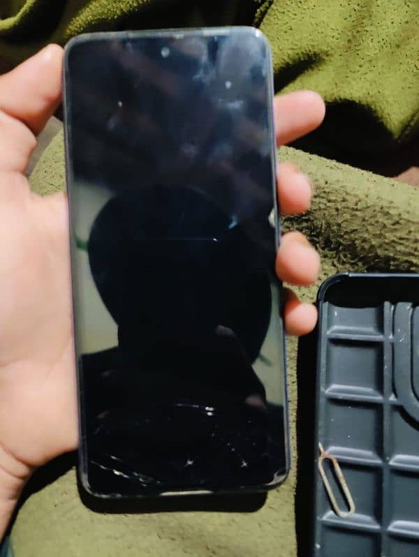 urgent sale screen protector damage 1