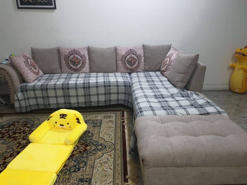 L-shaped sofa 1