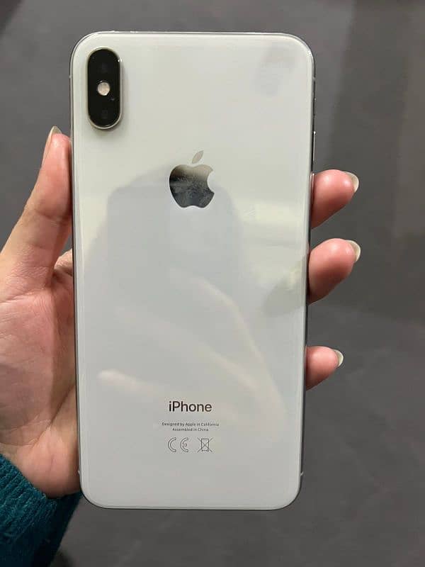 iphone XS MAX 1