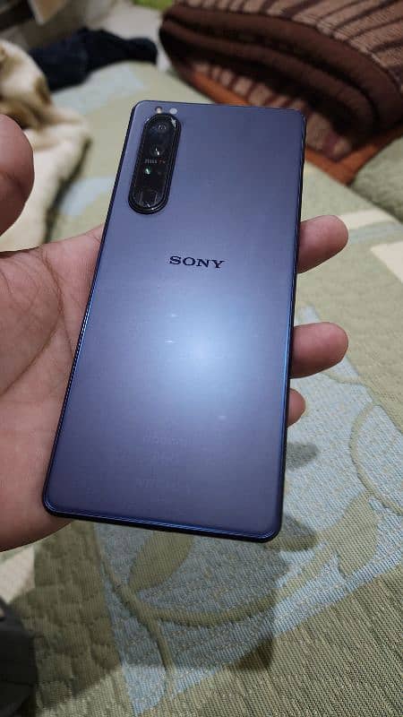 Sony Xperia 1 Mark 3 - Dubai Import New 0