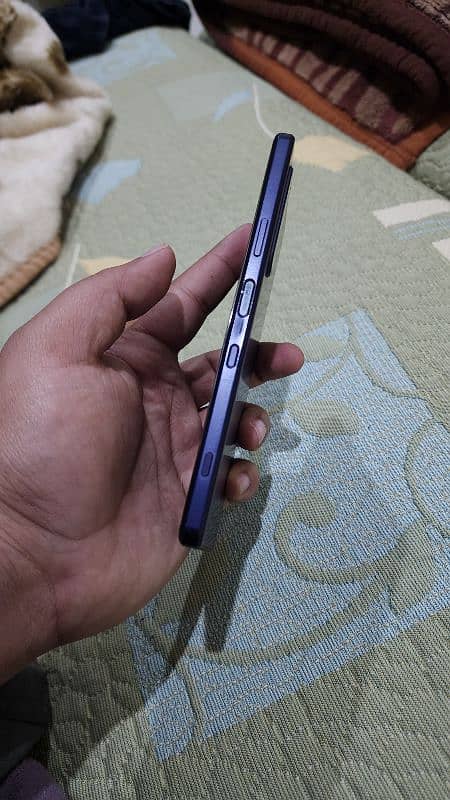 Sony Xperia 1 Mark 3 - Dubai Import New 4