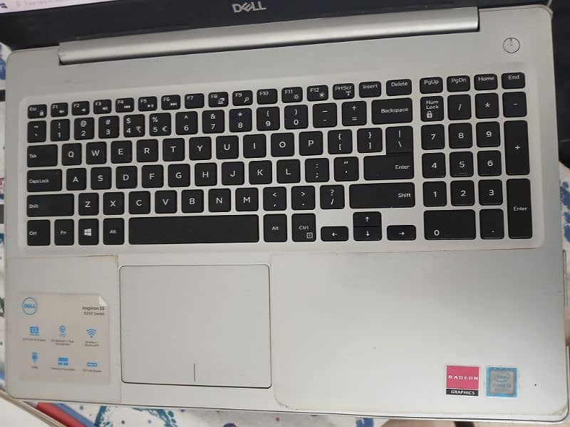 Dell Core i5, 8th Generation, 15.6 HD Display, SD card Reader 3