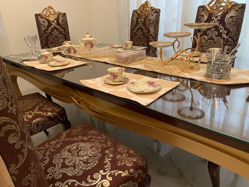 Luxury Dining Table 8 seater 3