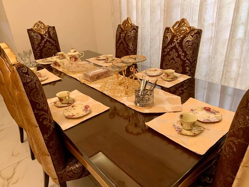 Luxury Dining Table 8 seater 4