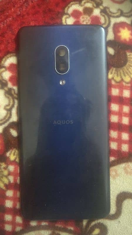 Sharp Aquos Zero 2 back 0