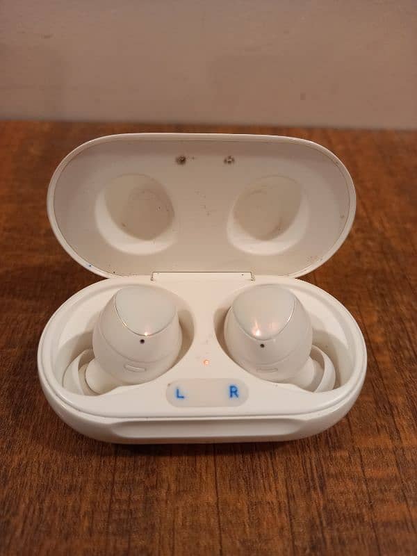 samsung airbuds 1