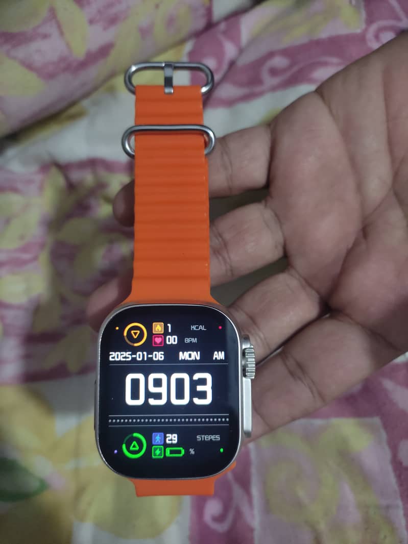 Dubai imported unused smart watch 1