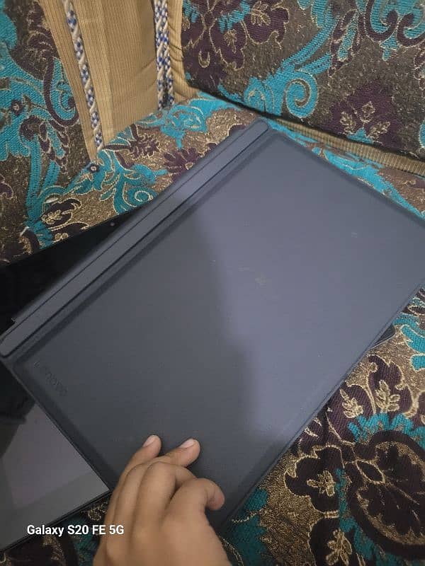 lenovo miix 520 2in1 detach able laptop 2