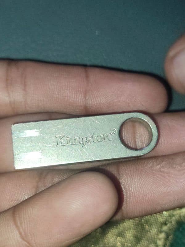 Original Kingston USB 16 GB 2