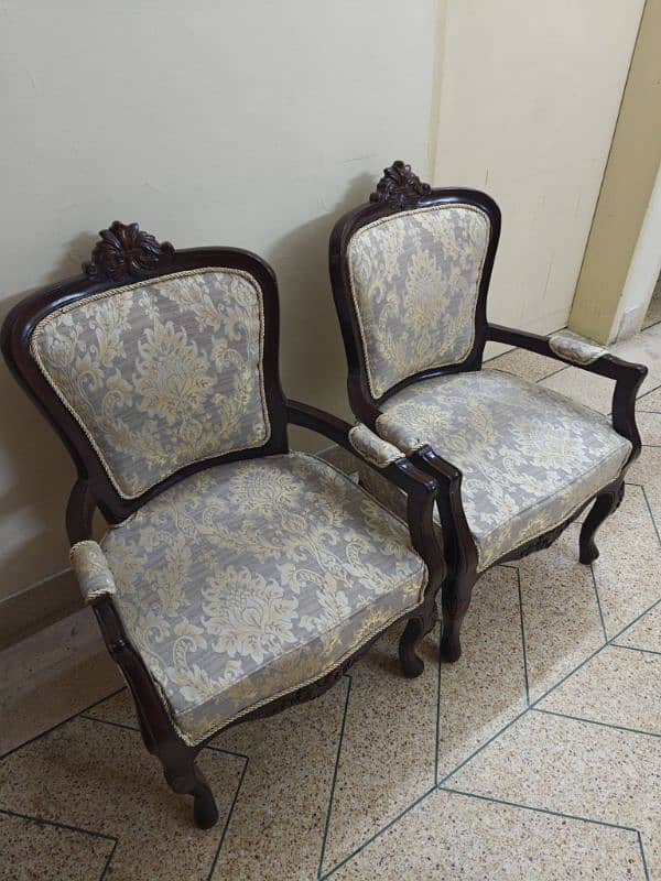 Bedroom chairs in good condition 0