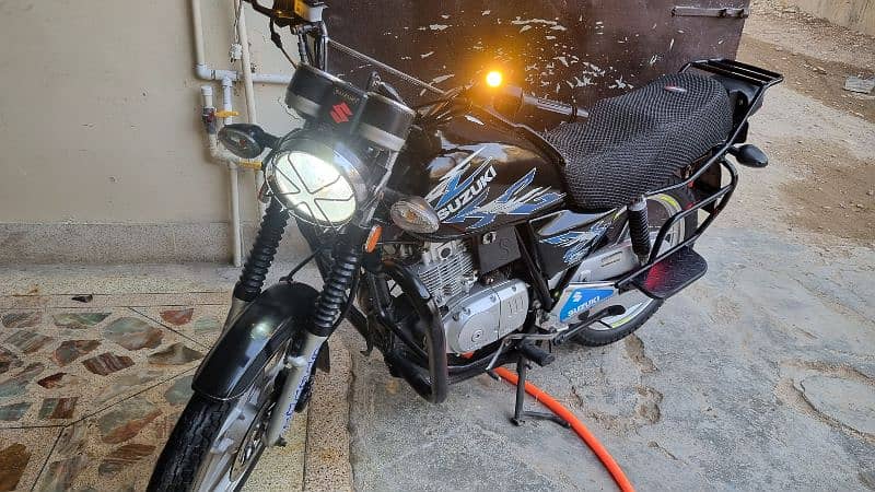 Suzuki gs 150se excellent condition 9