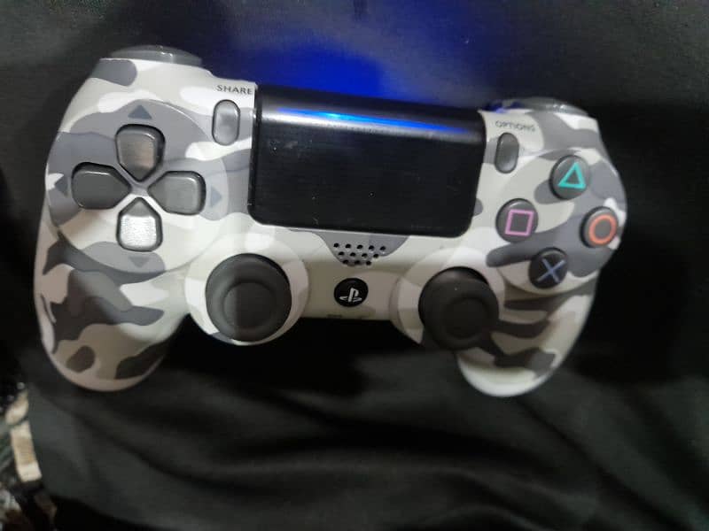 PLAY STATION 4 CONTROLLER CAMO WHITE 1