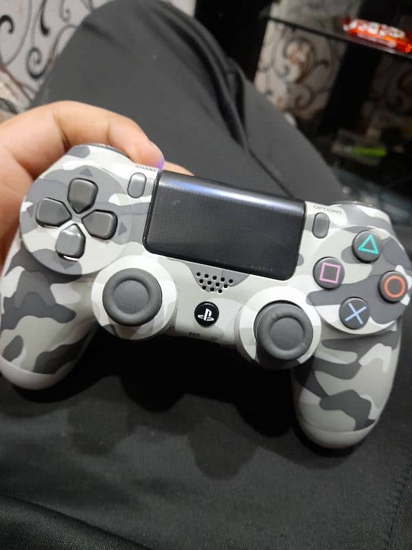 PLAY STATION 4 CONTROLLER CAMO WHITE 2